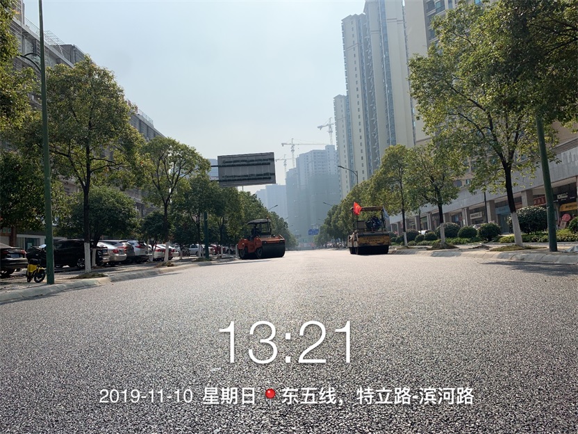 华程建设 东五线（滨河路-凉塘路）