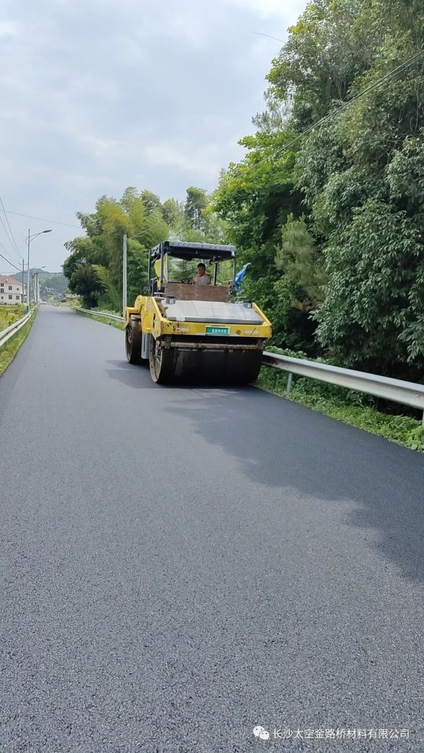 长沙太空金路桥材料有限公司,双钢轮压路机,福格勒沥青摊铺机,AC系列,AF系列,SBS系列