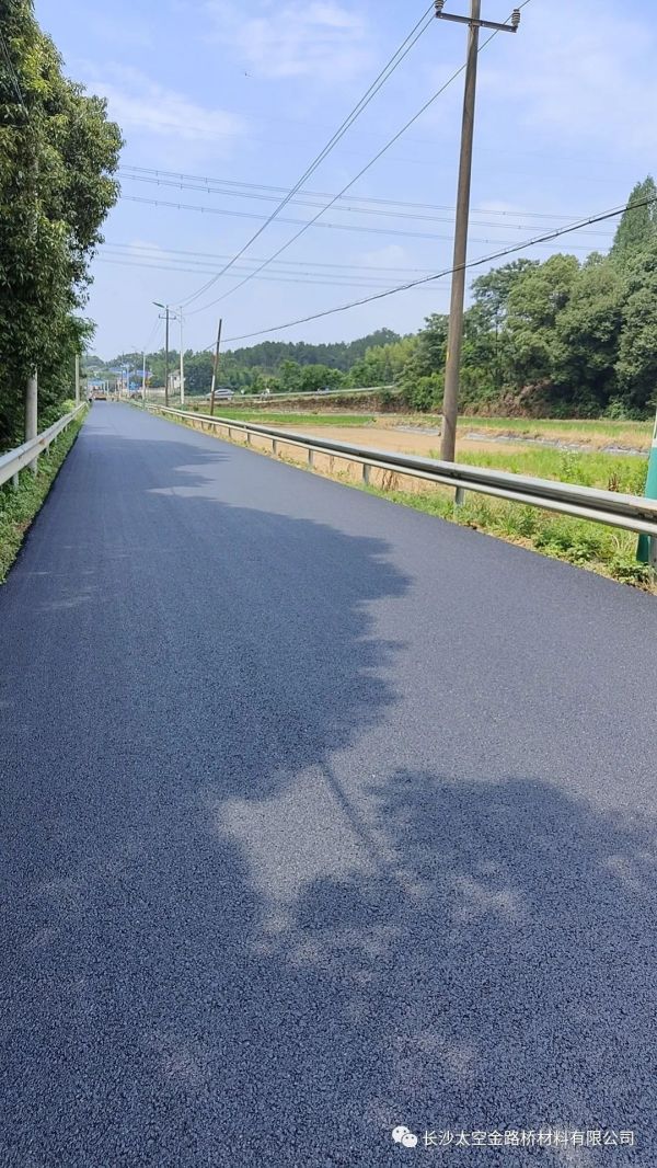 长沙太空金路桥材料有限公司,双钢轮压路机,福格勒沥青摊铺机,AC系列,AF系列,SBS系列