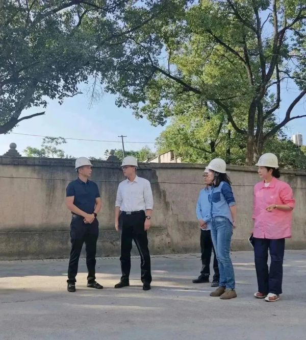 长沙太空金路桥材料有限公司,双钢轮压路机,福格勒沥青摊铺机,AC系列,AF系列,SBS系列 长沙太空金路桥材料有限公司,双钢轮压路机,福格勒沥青摊铺机,AC系列,AF系列,SBS系列