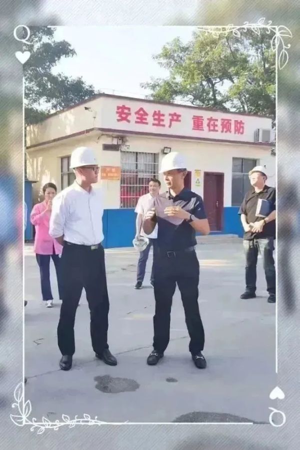长沙太空金路桥材料有限公司,双钢轮压路机,福格勒沥青摊铺机,AC系列,AF系列,SBS系列 长沙太空金路桥材料有限公司,双钢轮压路机,福格勒沥青摊铺机,AC系列,AF系列,SBS系列