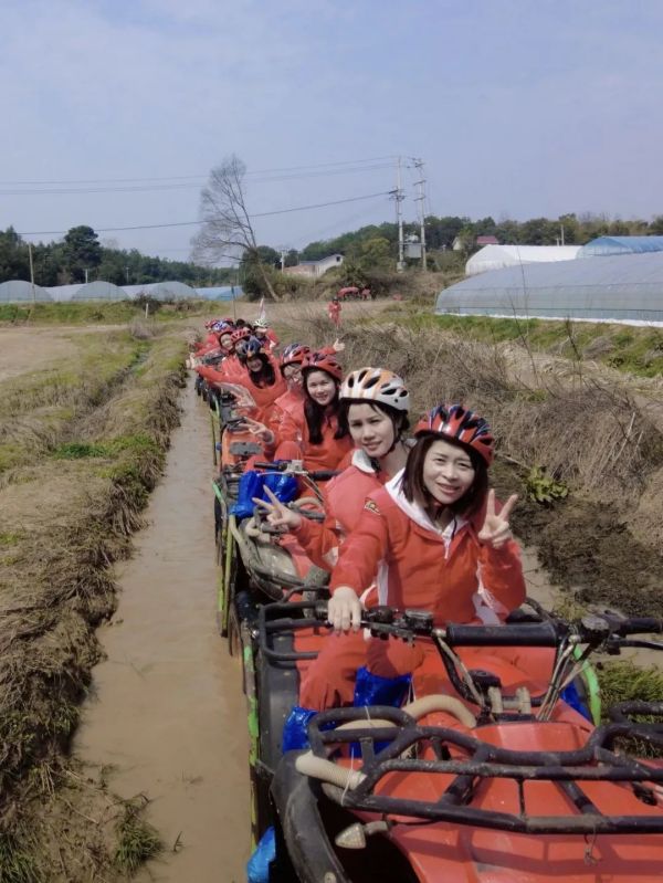 长沙太空金路桥材料有限公司,双钢轮压路机,福格勒沥青摊铺机,AC系列,AF系列,SBS系列
